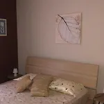 Flat 3 *