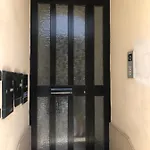 Flat 3 Apartment *