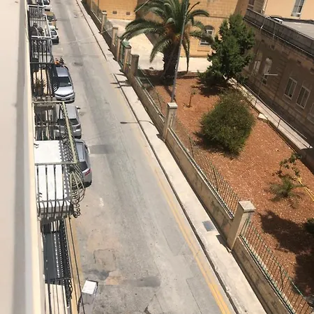 Flat 3 شقة L-Imgarr